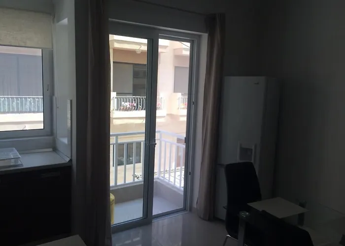 Cozy 1 Bedroom Apt Very Close To The Seaside B1B